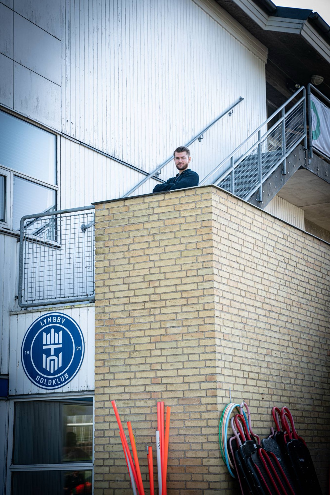 Daniel Carle ved Lyngby Boldklubs klubhus